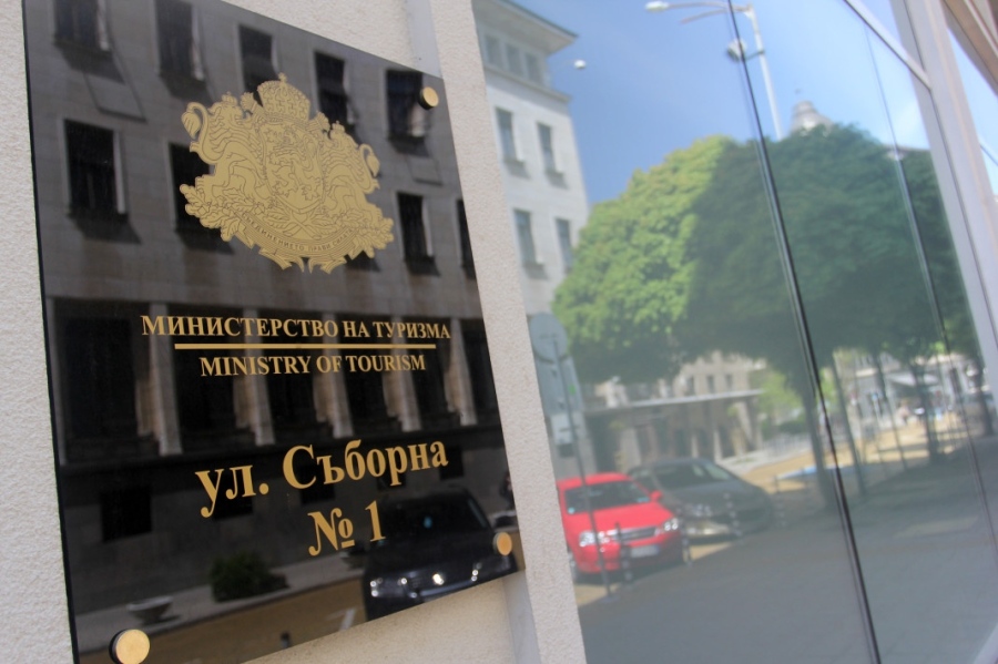 Министерството на туризма пусна указания за хотелите с настанени украинци